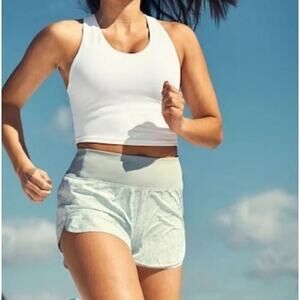 NWOT Womens Athleta Printed Run With It 4.5" Short Size Small